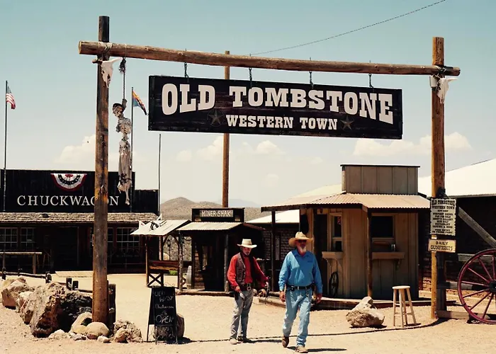 Settle Into A Cozy Old West Tent Escape Luxuszelt
